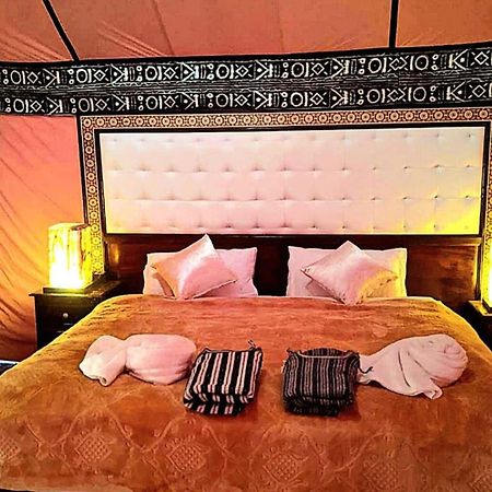 Luxury Desert Camp Мерзуга Экстерьер фото