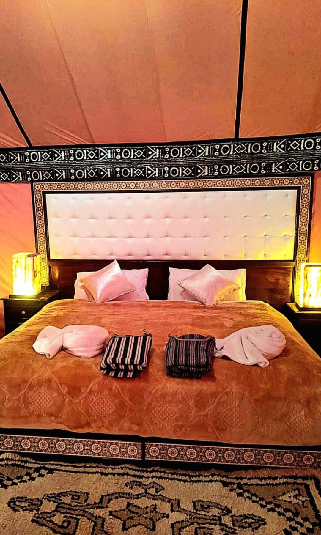 Luxury Desert Camp Мерзуга Экстерьер фото