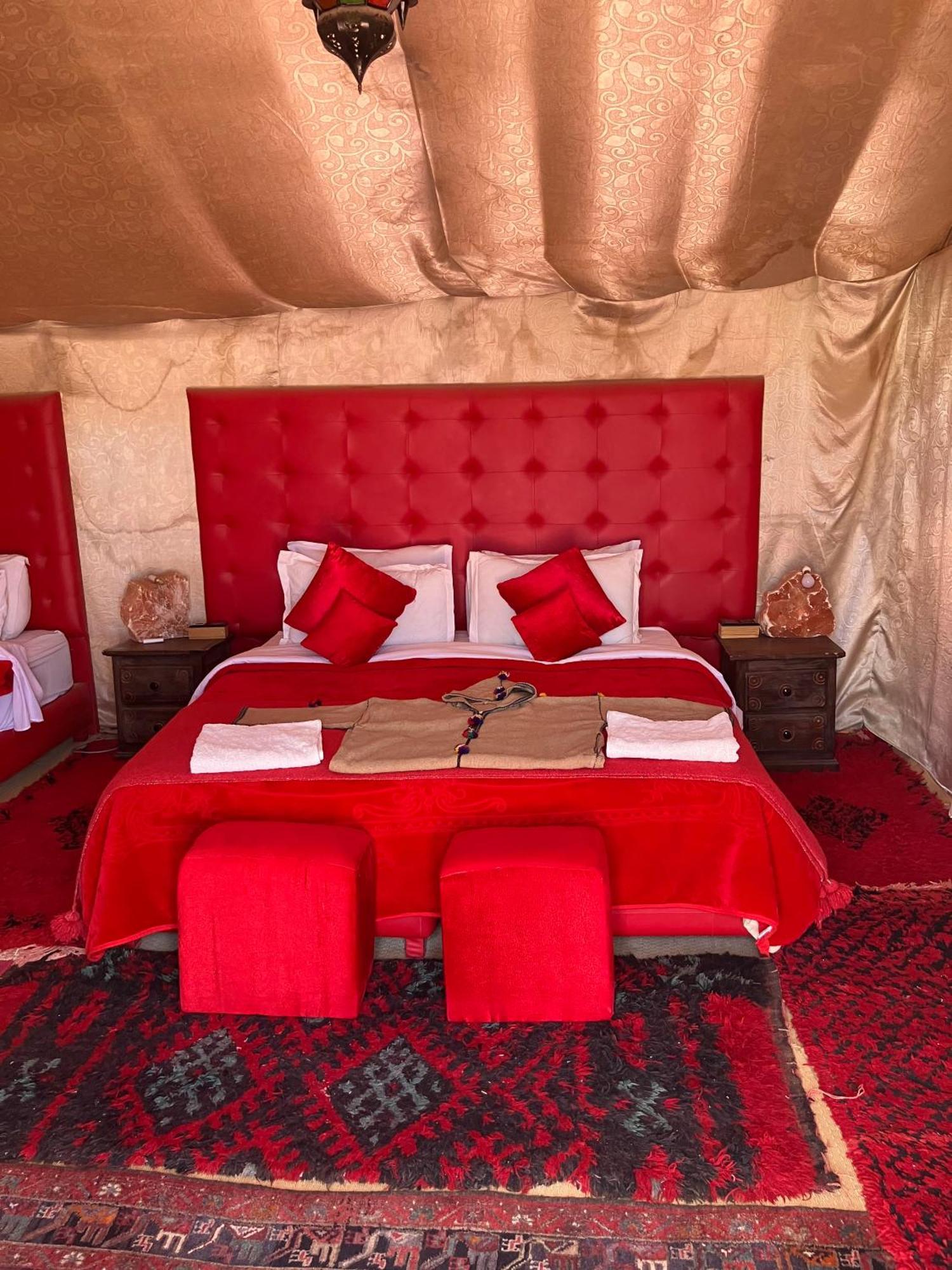 Luxury Desert Camp Мерзуга Экстерьер фото